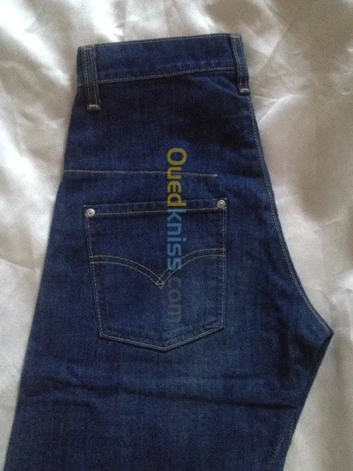 JEANS PONTALONS LEVIS.