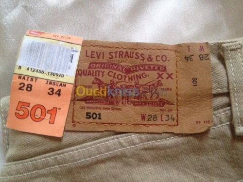 JEANS PONTALONS LEVIS.