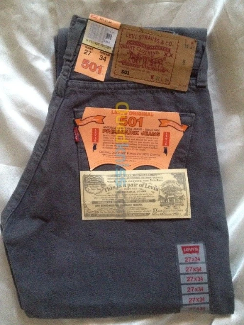 JEANS PONTALONS LEVIS.