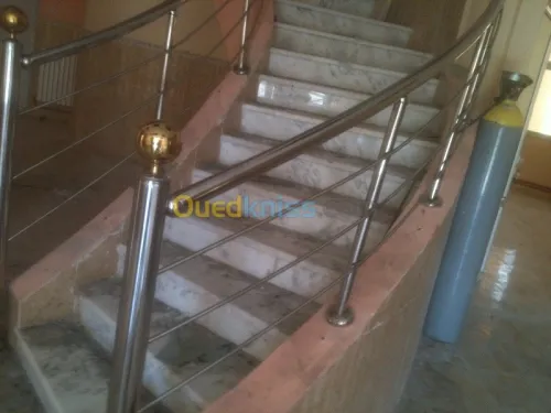 Fabrication de rampes d'escalier inox