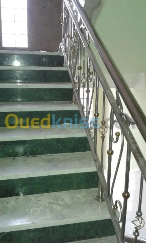 Fabrication de rampes d'escalier inox