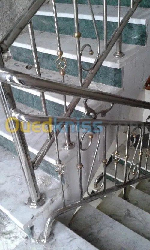 Fabrication de rampes d'escalier inox