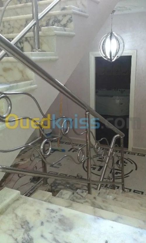 Fabrication de rampes d'escalier inox