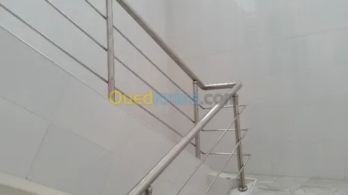 Fabrication de rampes d'escalier inox