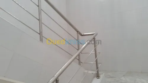 Fabrication de rampes d'escalier inox
