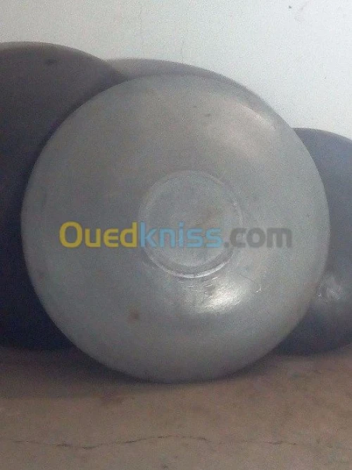 FABRICATION DE FONDS Bombés