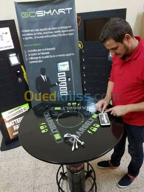 Borne de rechargement batteries de tel