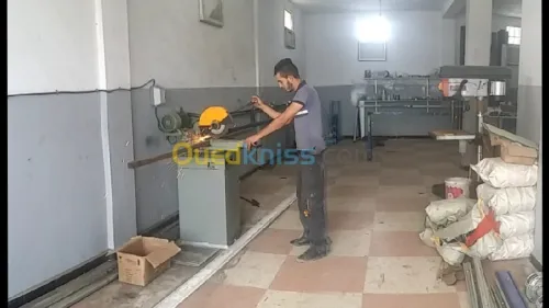 Mohamed verrre trempé La qualité au super prix  - Pose de façades & portes en verre trempé sécurité  -Aménagment intérieur extérieur  -portes automatiques  -cabines de douches  -rampes d'escaliers - iNoX