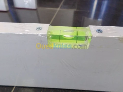 Règles à niveau ( construction)