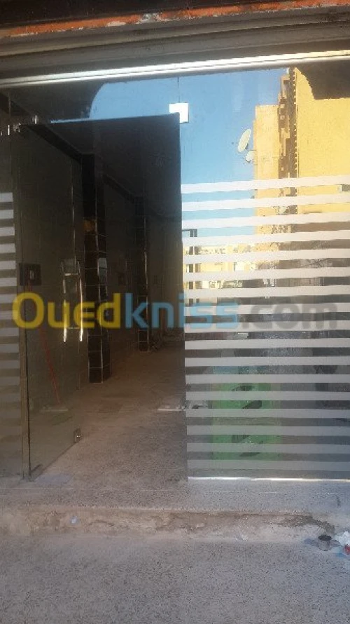 façade en verre trempé