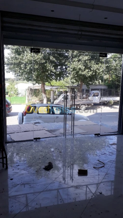 façade en verre trempé