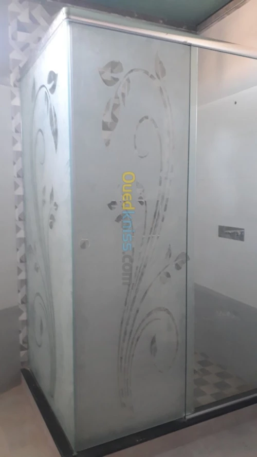 façade en verre trempé