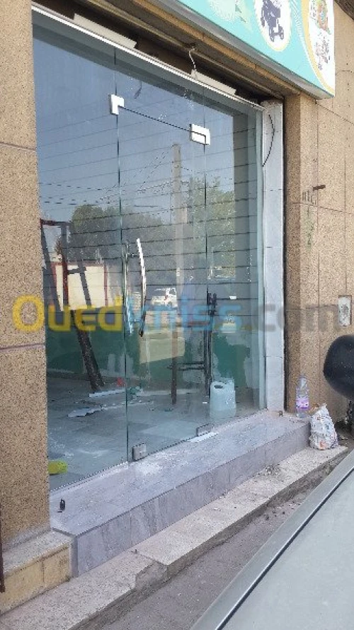 façade en verre trempé