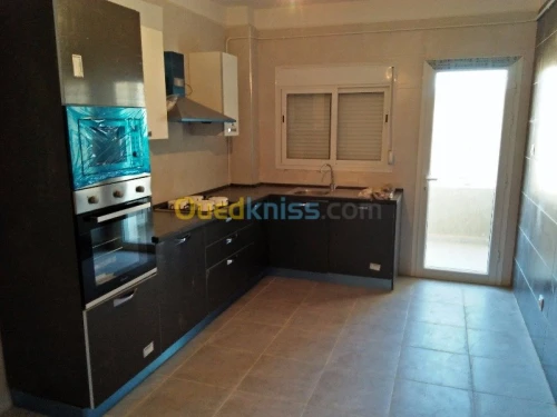 Location Appartement F4 Alger Cheraga