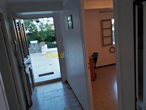 Location Niveau De Villa F4 Alger Hydra