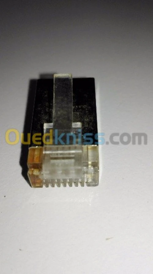 Connecteur RG45 CAT6A /6/5 BLIND