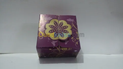 Boite et plateaux de Gateaux mariage