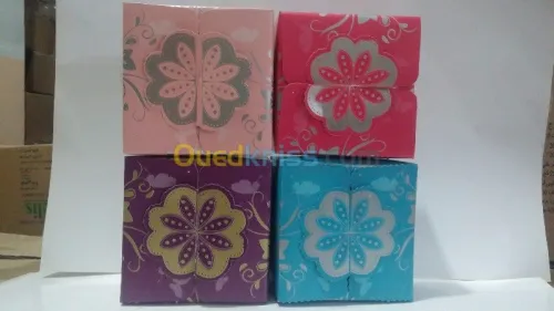 Boite et plateaux de Gateaux mariage