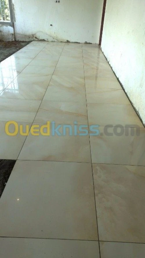 تنفيذ كافة اعمال السيرميك والرخام 