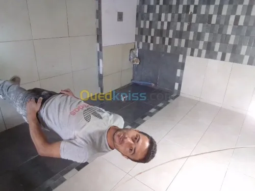 تنفيذ كافة اعمال السيرميك والرخام 