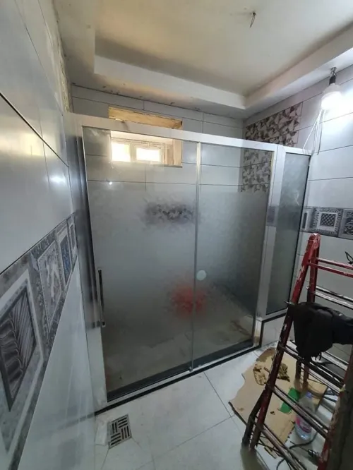 Cabine de douche / baignoire