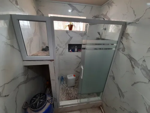 Cabine de douche / baignoire