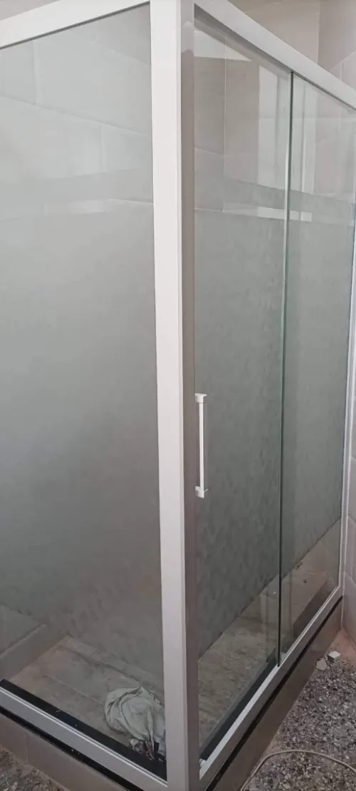 Cabine de douche / baignoire
