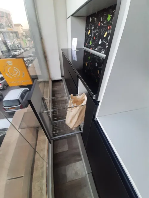 cuisine sur mesure hi-gloss et MDF