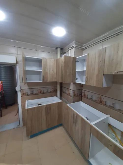 cuisine sur mesure hi-gloss et MDF