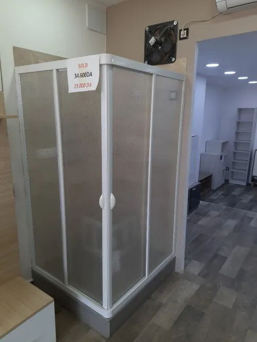 Cabine de douche / baignoire