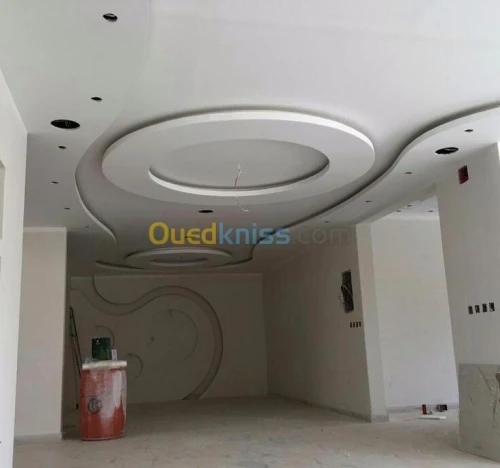 travaux de construction à l'intérieur
