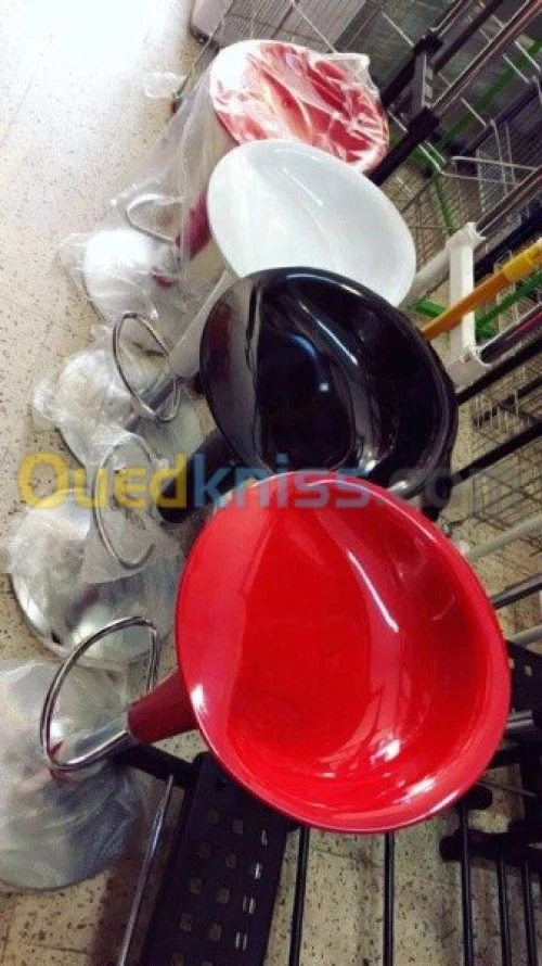 Chaise hydraulique: cuir ou plastique 