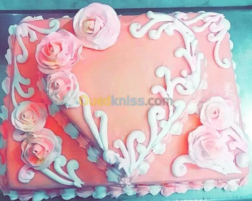  gâteaux orientaux, pièce montée....