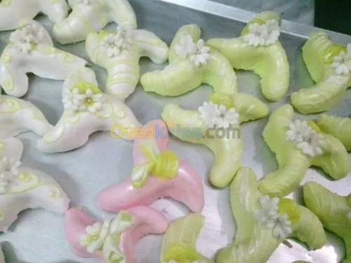  gâteaux orientaux, pièce montée....