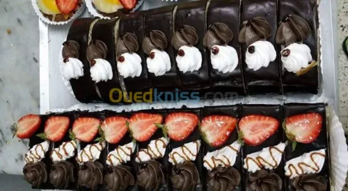  gâteaux orientaux, pièce montée....