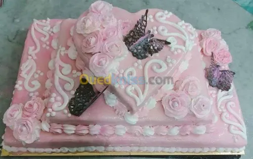  gâteaux orientaux, pièce montée....