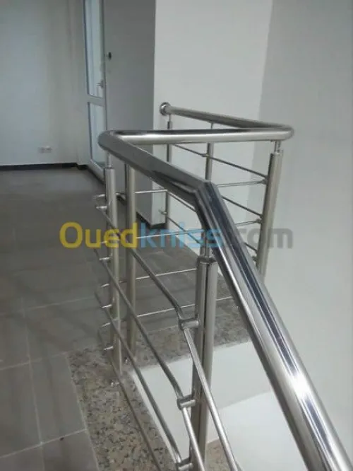 RAMPE DESCALIER INOX , VERRE TROMPER 