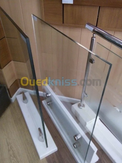 RAMPE DESCALIER INOX , VERRE TROMPER 