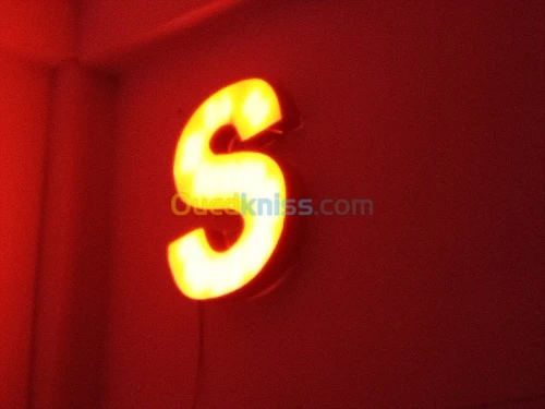 lettre relief lumineux