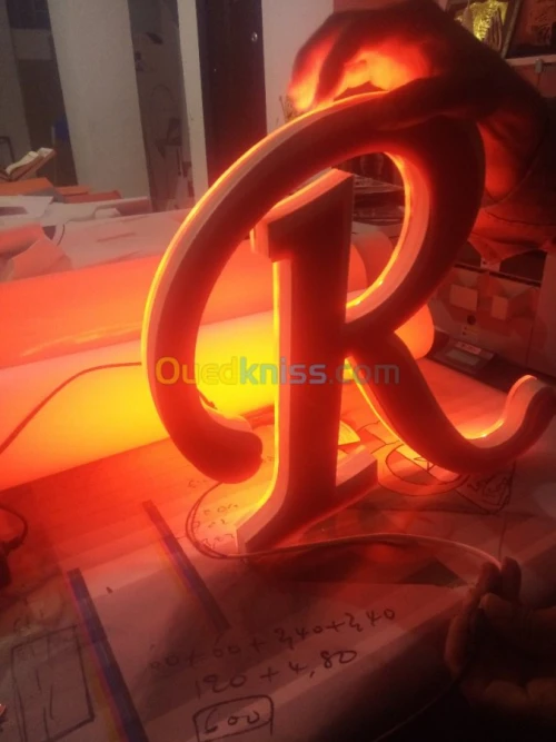 lettre relief lumineux