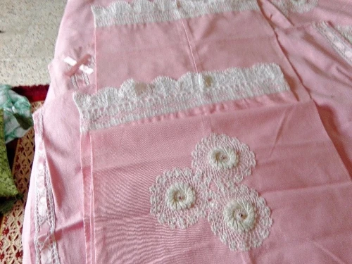 parure de draps crochet couleur rose