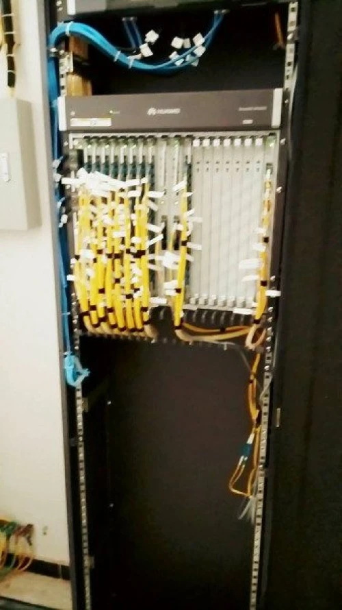 Fibre optoque , réseau informatique 