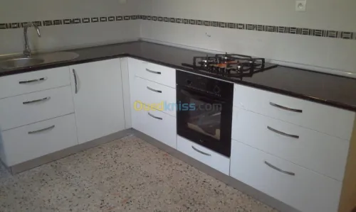 Cuisine équipée classique et moderne