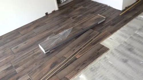 pose parquet / الارضيات الخشبية