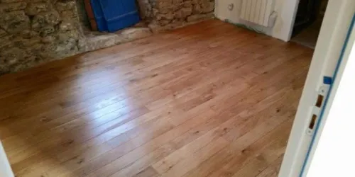 pose parquet / الارضيات الخشبية