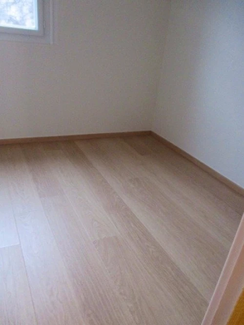 pose parquet / الارضيات الخشبية