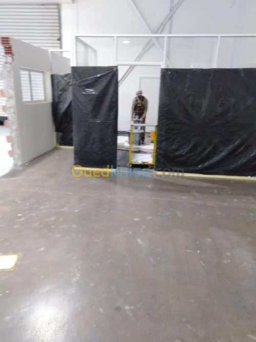 Revêtement de sol industriel en epoxy 