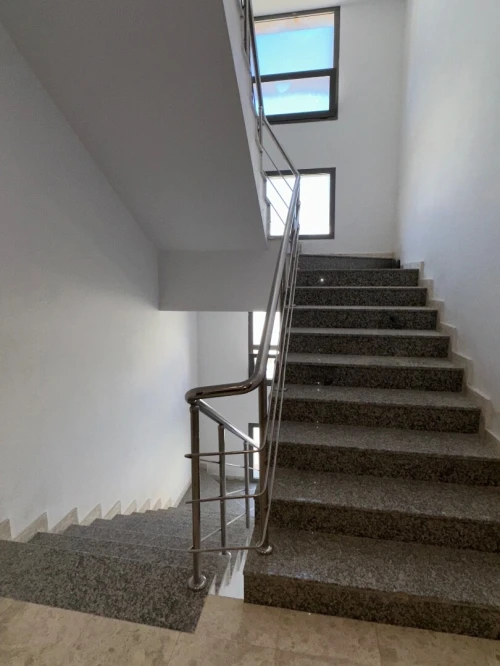 Location Appartement F4 Alger Hydra