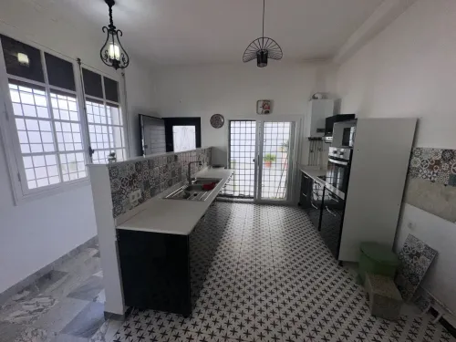Location Appartement Niveau de villa F4 Alger Hydra