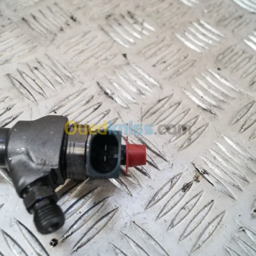 INJECTEURS PASSAT GOLF AUDI أنجيكتور..